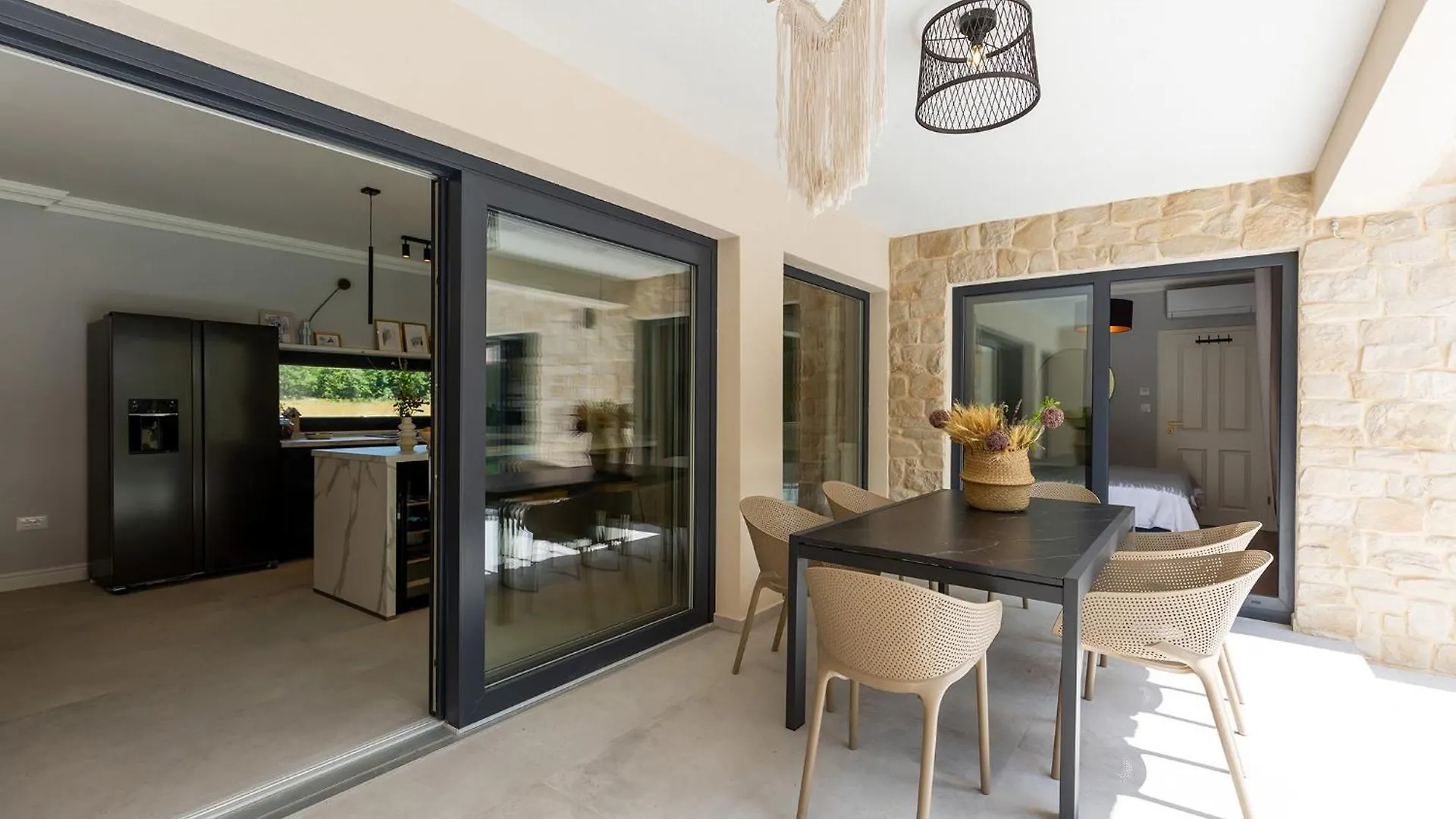Villa Green Frame East - Beautiful Pet Friendly Ground Floor Villa For 7 People In Central Istria Butkovici